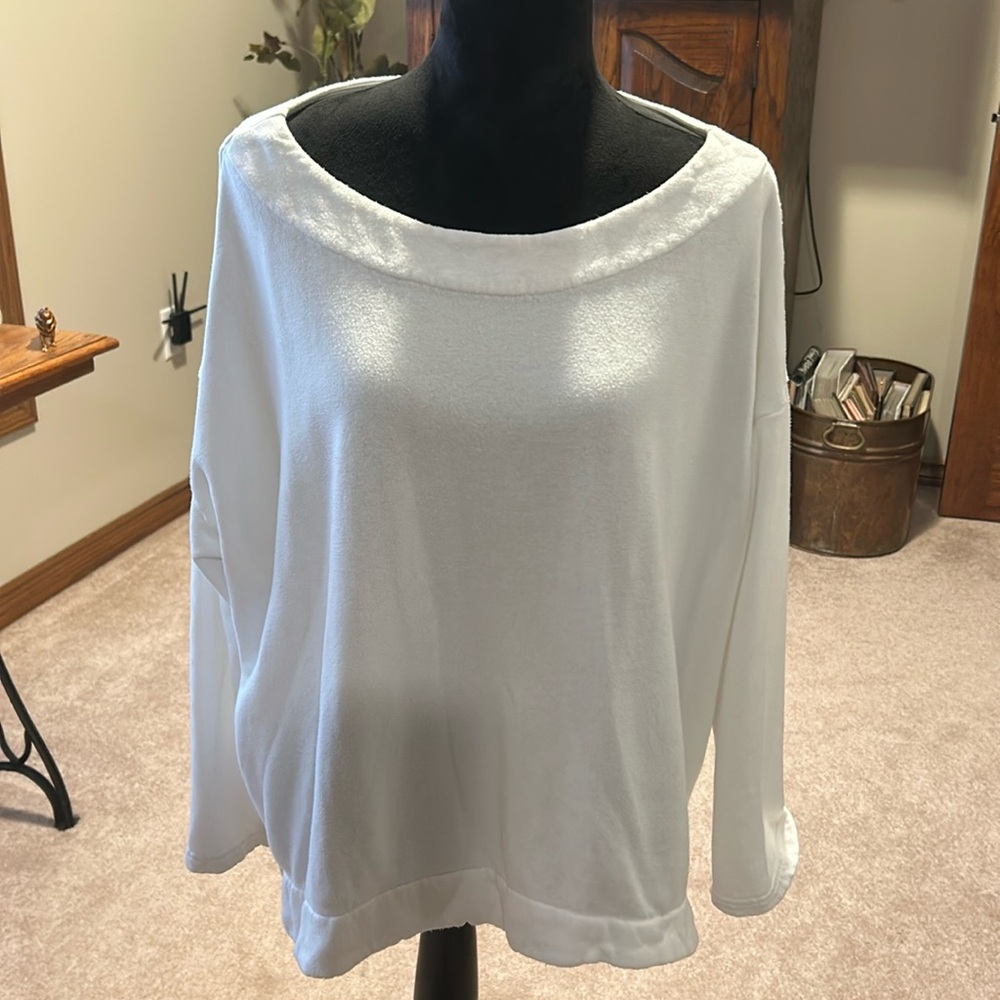 Long white sweatshirt